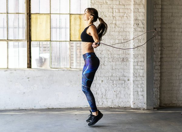 Quels sont les avantages de la corde à sauter lestée ?