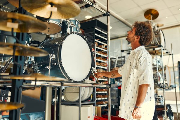 Quelles sont les villes de la Haute-Savoie qui présentent un magasin de musique?