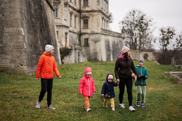 Quels sites touristiques visiter depuis un camping proche de Lyon ?